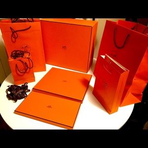 Collection of 18 Hermes packaging with Birkin box